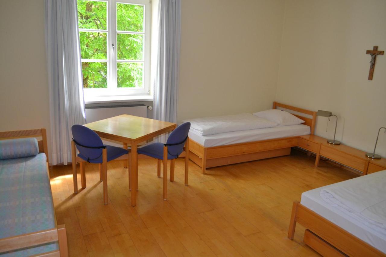 Haus Der Begegnung Heilig Geist Hotel Burghausen Luaran gambar