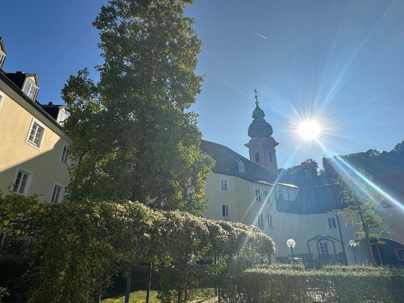 Haus Der Begegnung Heilig Geist Hotel Burghausen Luaran gambar