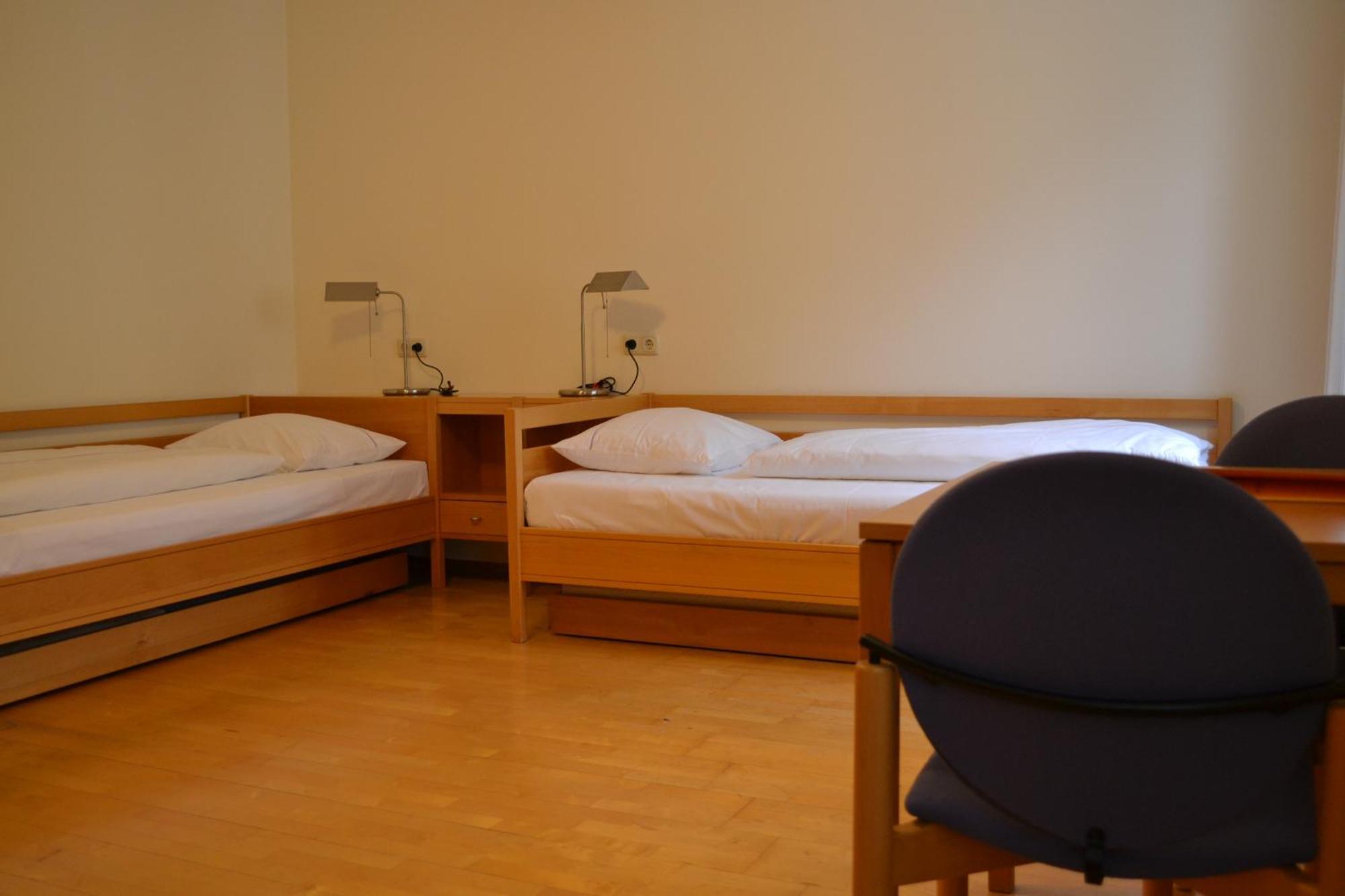 Haus Der Begegnung Heilig Geist Hotel Burghausen Luaran gambar