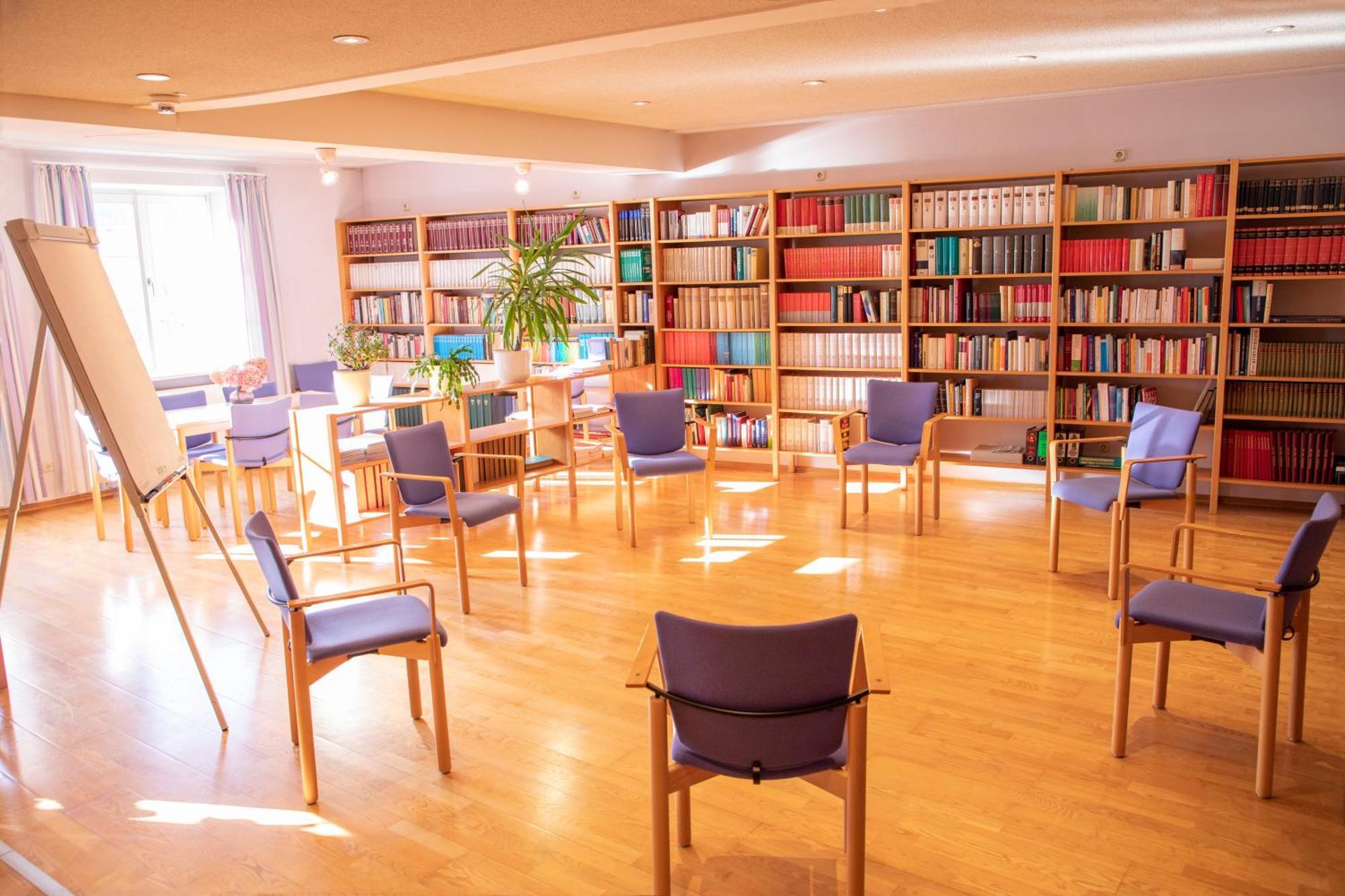 Haus Der Begegnung Heilig Geist Hotel Burghausen Luaran gambar