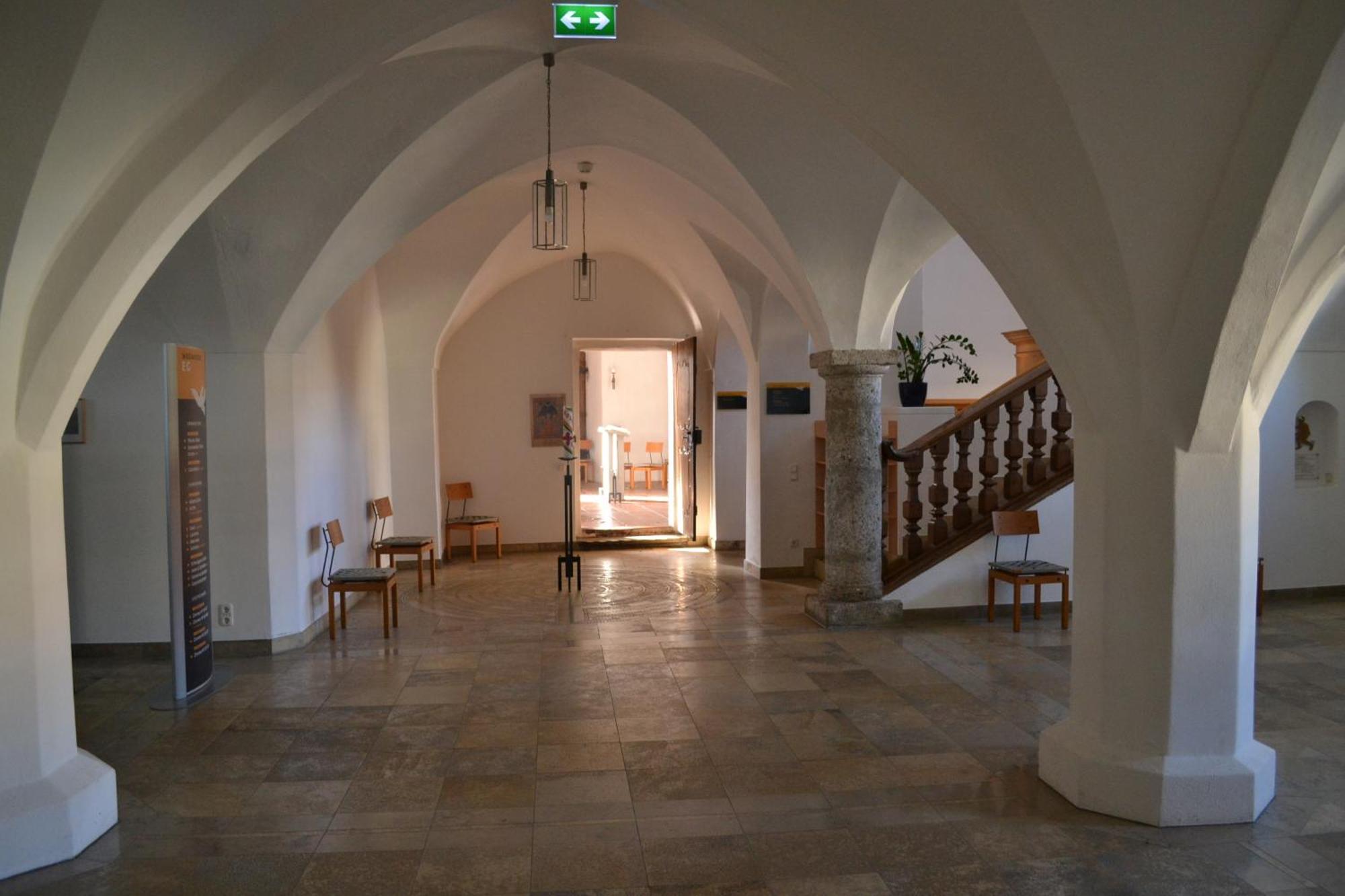Haus Der Begegnung Heilig Geist Hotel Burghausen Luaran gambar