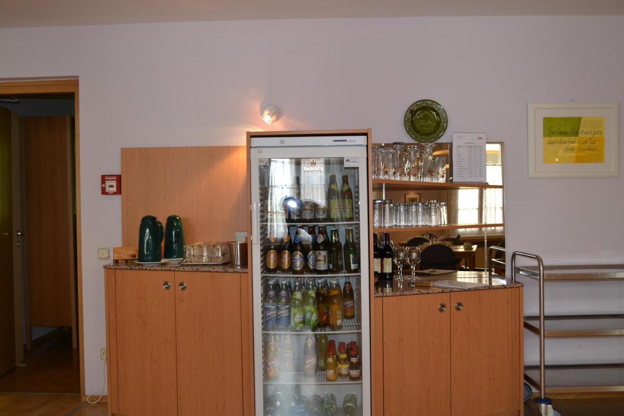 Haus Der Begegnung Heilig Geist Hotel Burghausen Luaran gambar