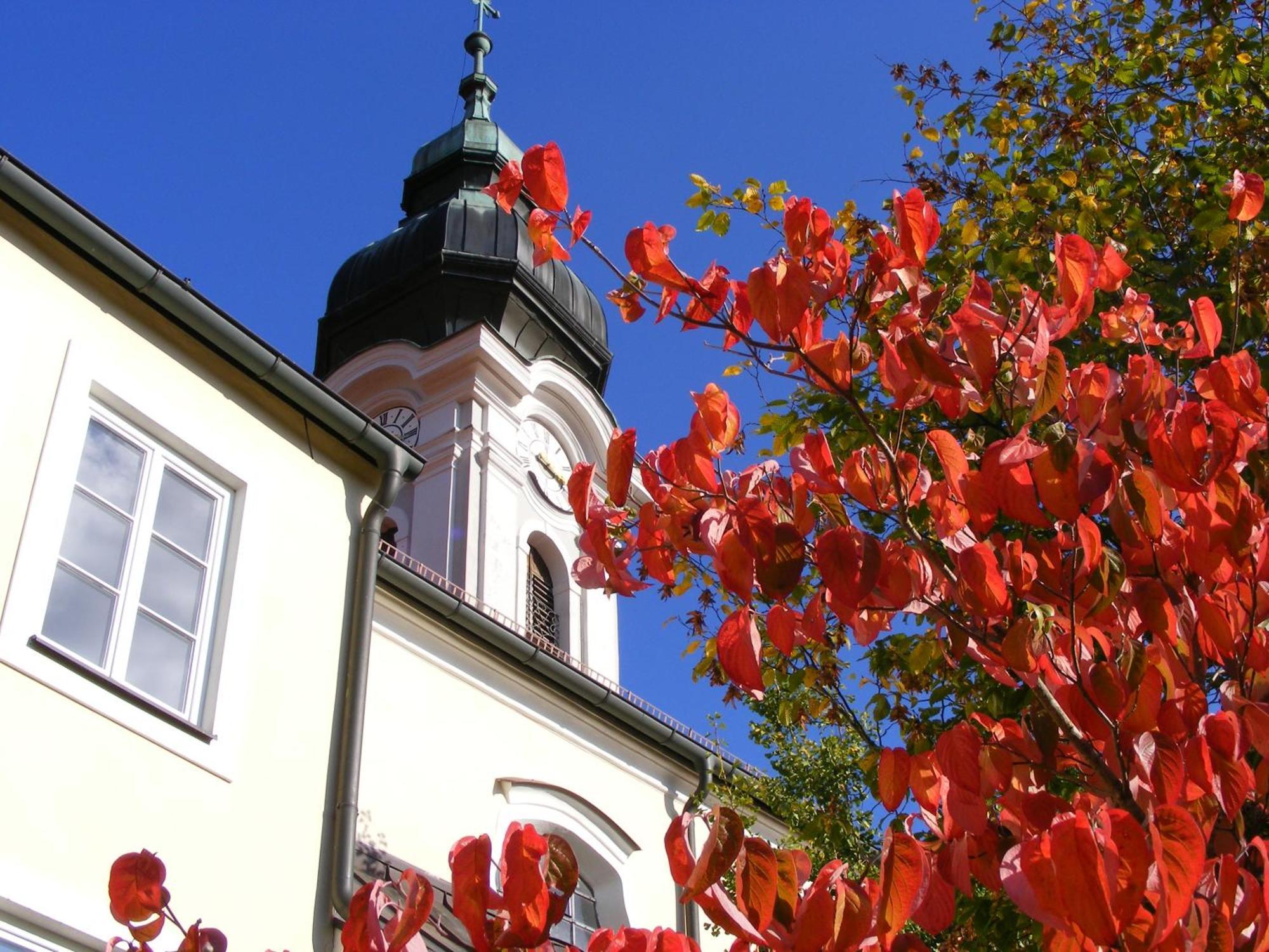 Haus Der Begegnung Heilig Geist Hotel Burghausen Luaran gambar